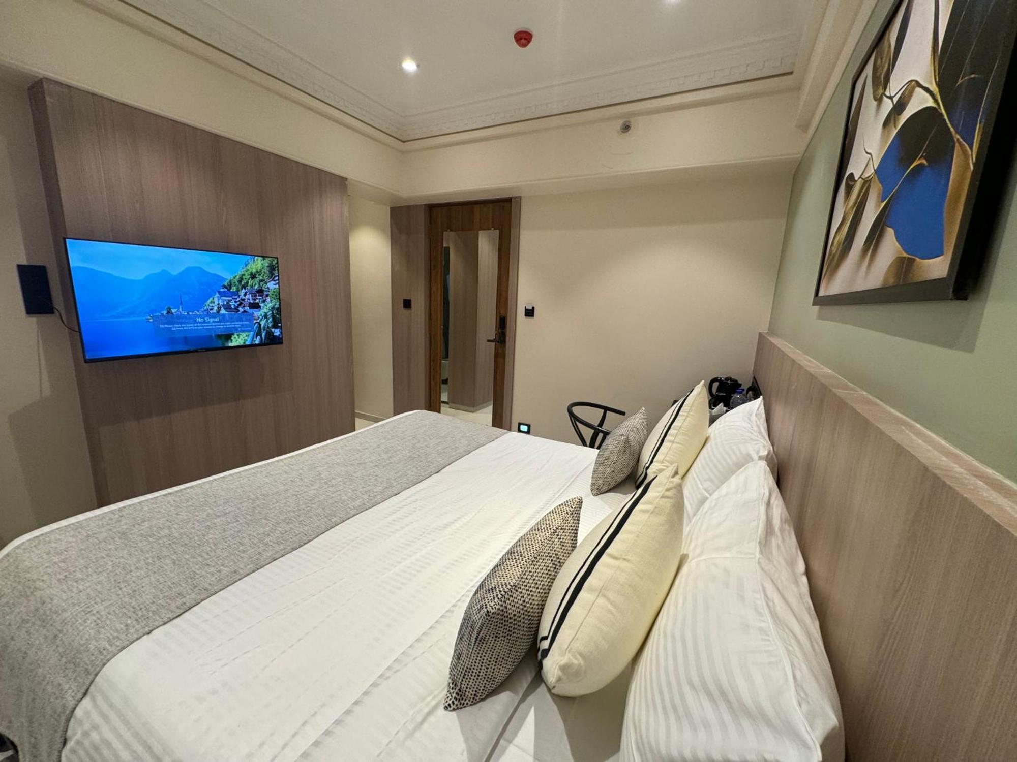 Hotel Mumbai House, Malad 외부 사진